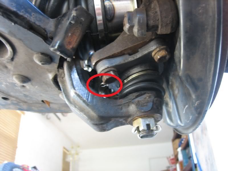 My Lower Ball Joints Have Straight Grease Fittings Impossible to