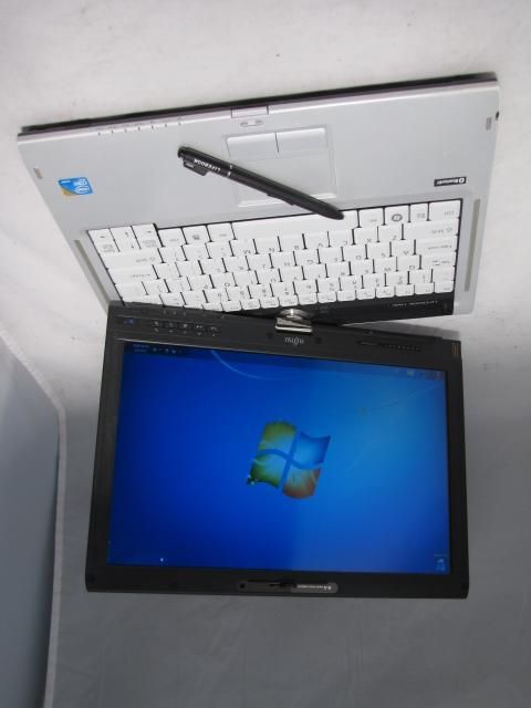 Fujitsu LifeBook T900 Tablet PC 13 3" Touchscreen Core i7 2 66GHz 4G ...