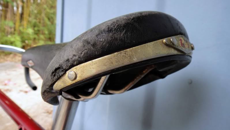 rolls bike saddle