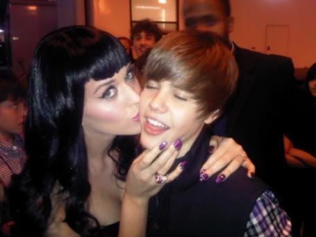 funny pictures of justin bieber with. Tags: Justin Bieber, Katy