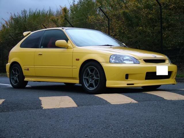 my 2000 sunlight yellow ek9 type Rx which i purchased off dunk 