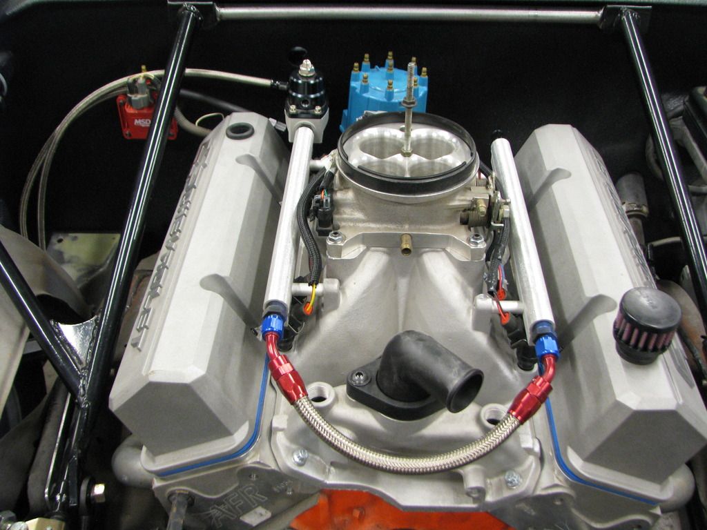 Fuel line and regulator plumbing to EFI rails