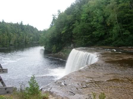 Upper Tahquamenon Falls