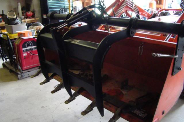 TractorGrapple002.jpg