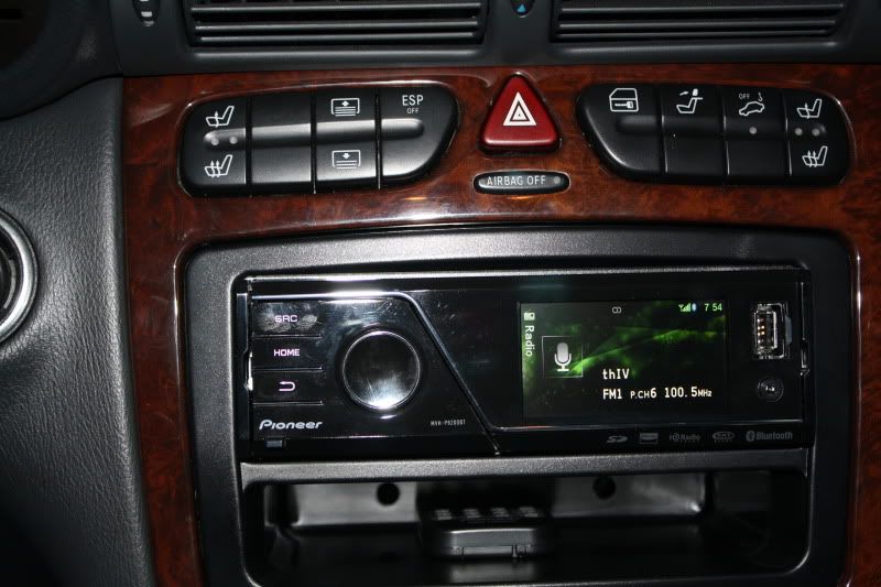 Mercedes c class aftermarket stereo #3