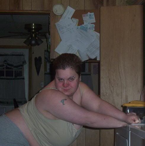 http://i113.photobucket.com/albums/n237/roycorp/l_433683772d5acc6fca589c774e537f8f.jpg