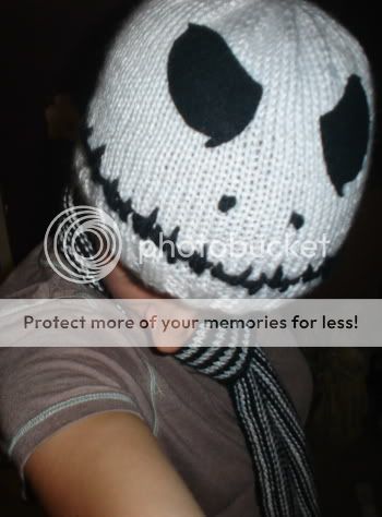 Gift for friend who loves Nightmare Before Christmas - KNITTING